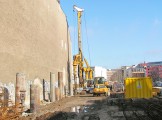 Einrichten der vor-der-Wand-Pfahlgründung
