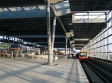 Innenansicht Gleis_Bahnhof Südkreuz Berlin